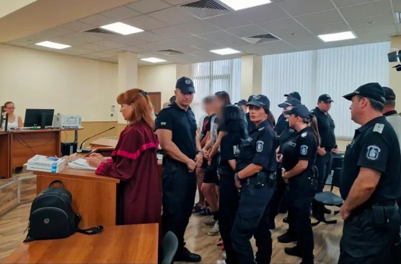 Лов на педофили: Симптомите на едно болно общество